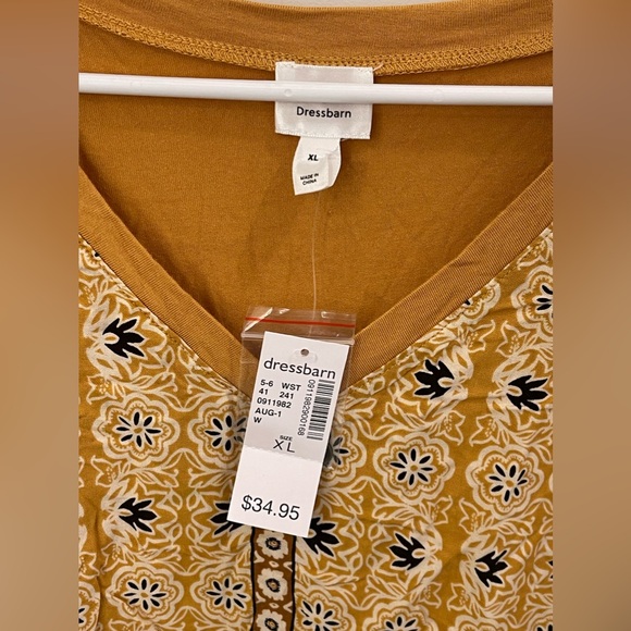 New with Tags! XL Yellow & Navy Top from Dress Barn - Fun Boho Tiger Print - Picture 4 of 6